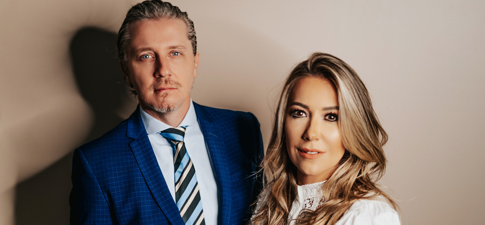Dr. Tiago José Refosco e Dra. Fernanda G. Costa Refosco